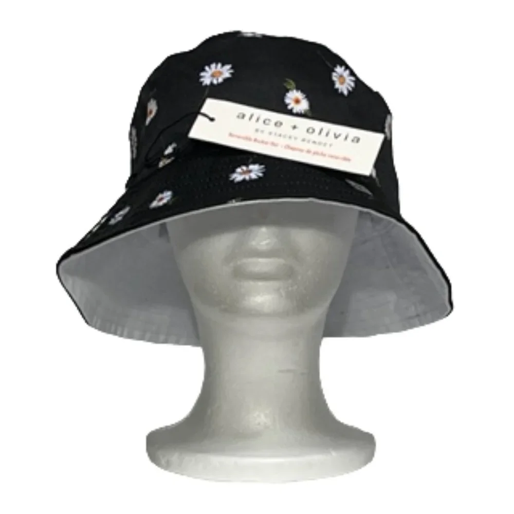 ALICE + OLIVIA Reversible Bucket Hat: Black with Daisy Print And Solid White NWT - Picture 2 of 11